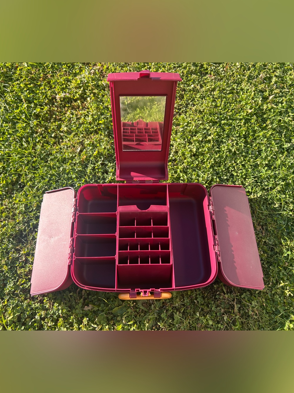 VINTAGE CABOODLES makeup case - Picture 2 of 4